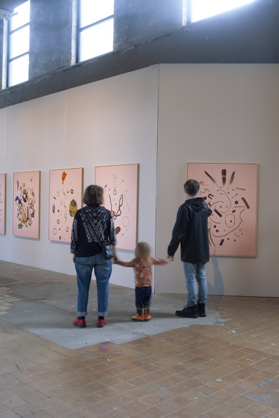 Gl&uuml;cksbringer, R&ouml;da Sten Konsthall, G&ouml;teborg 2025